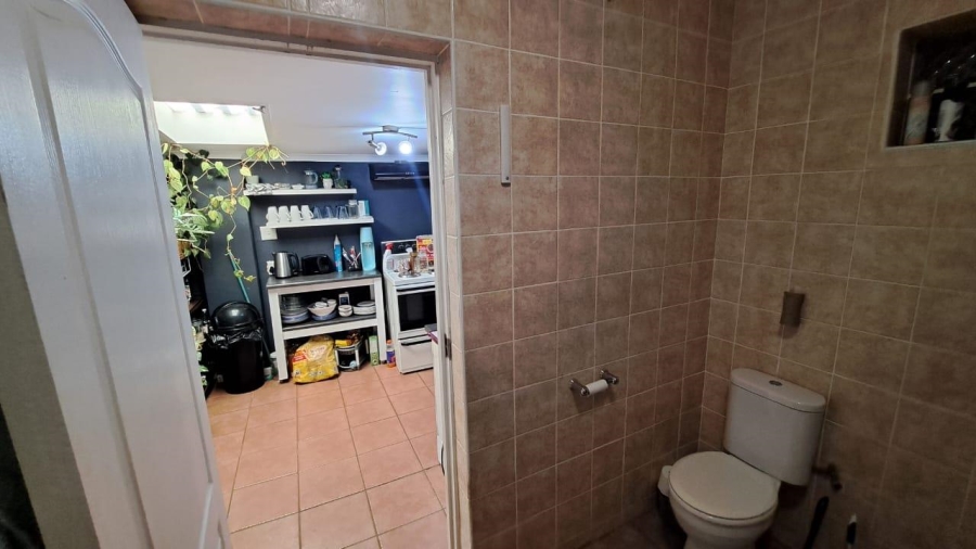 To Let 2 Bedroom Property for Rent in Chrismar Western Cape